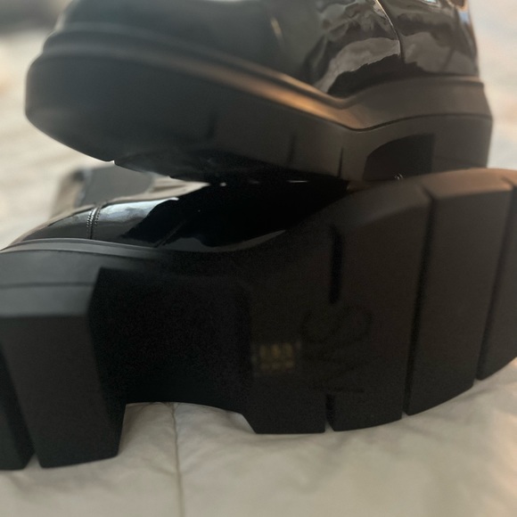 Stuart Weitzman Patent Leather Booties - Picture 4 of 4